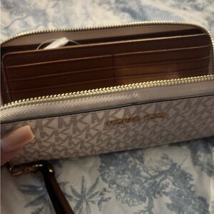 Michael Kors Tan multi wrist wallet